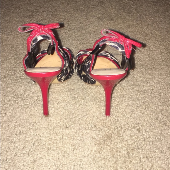 Beautiful Guess heels! - Picture 2 of 4